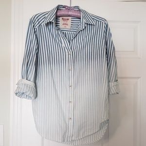 Mossimo ombre boyfriend button up